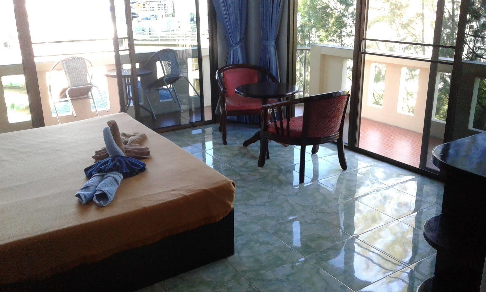 Feng Shui House Hotel Patong Kültér fotó